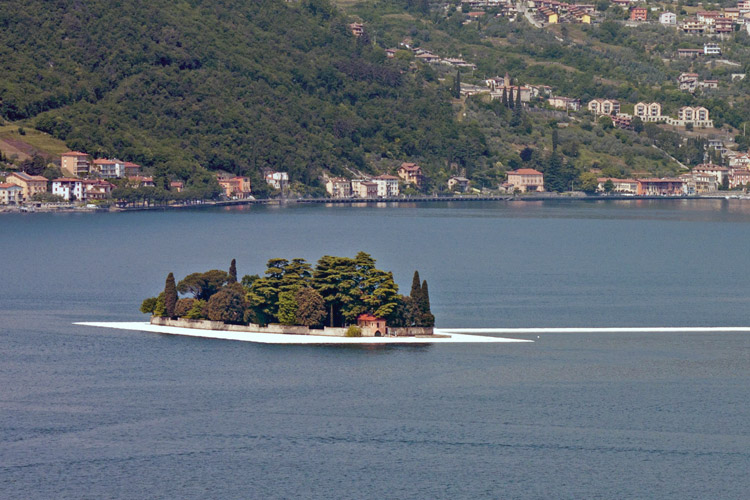 Il ponte di Christo sul lago d'Iseo